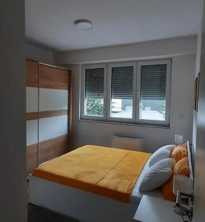 Lägenhet Four *